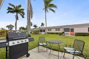 2735 Dudley Dr E, West Palm Beach, FL 33415 - Photo 13