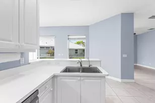 615 NE Canoe Park Cir, Port Saint Lucie, FL 34983 - Photo 11