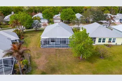615 NE Canoe Park Circle, Port Saint Lucie, FL 34983 - Photo 31