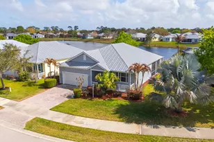 615 NE Canoe Park Cir, Port Saint Lucie, FL 34983 - Photo 35