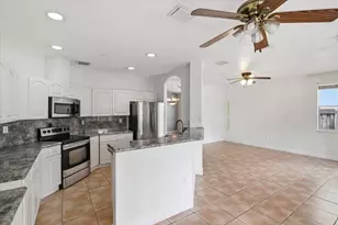 15062 SW 11th St, Miami, FL 33194 - Photo 17