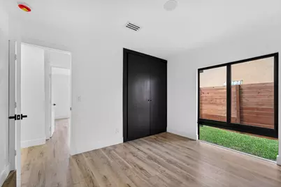 1382 N Mangonia Drive, West Palm Beach, FL 33401 - Photo 25