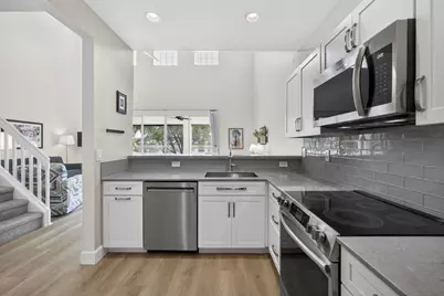 10726 Pelican Drive, Wellington, FL 33414 - Photo 9