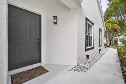 10726 Pelican Drive, Wellington, FL 33414 - Photo 5