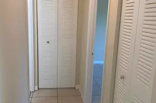 409 Executive Center Dr, West Palm Beach, FL 33401 - Photo 13