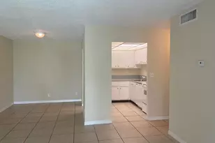 409 Executive Center Dr, West Palm Beach, FL 33401 - Photo 3