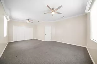 556 SW Saint Georges Bay SW, Port Saint Lucie, FL 34986 - Photo 19