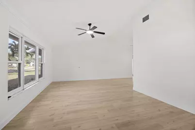 218 Las Palmas Street, Royal Palm Beach, FL 33411 - Photo 9