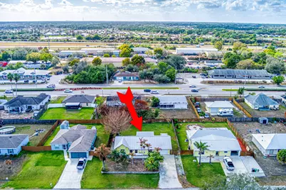 798 SW Carmelite Street, Port Saint Lucie, FL 34983 - Photo 5