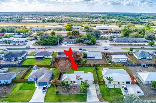 798 SW Carmelite St, Port Saint Lucie, FL 34983 - Photo 5