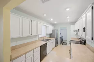 798 SW Carmelite St, Port Saint Lucie, FL 34983 - Photo 39