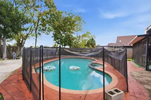 1301 SW 75th Ave, North Lauderdale, FL 33068 - Photo 31