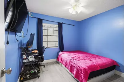 1301 SW 75th Avenue, North Lauderdale, FL 33068 - Photo 21