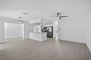 129 Bilbao St, Royal Palm Beach, FL 33411 - Photo 11