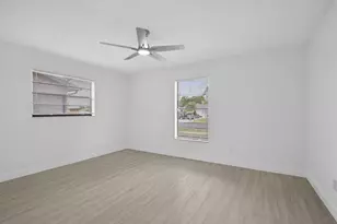 129 Bilbao St, Royal Palm Beach, FL 33411 - Photo 13