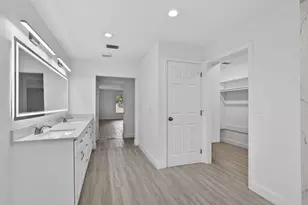 129 Bilbao St, Royal Palm Beach, FL 33411 - Photo 23