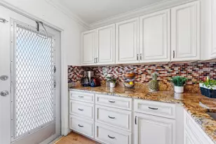 2191 NE 1st Ct, Boynton Beach, FL 33435 - Photo 9