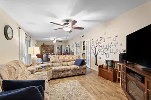 1341 SE Seashell Ln, Stuart, FL 34996 - Photo 5