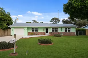 1341 SE Seashell Ln, Stuart, FL 34996 - Photo 1