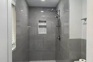 18081 SE Country Club Dr, Jupiter, FL 33469 - Photo 13