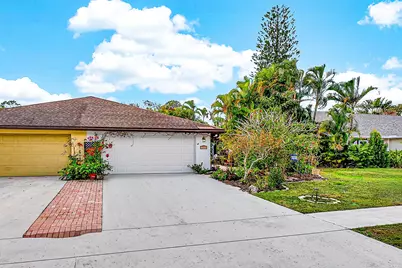 12445 Guilford Way, Wellington, FL 33414 - Photo 3