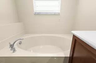 11953 SW Bennington Cir, Port Saint Lucie, FL 34987 - Photo 9