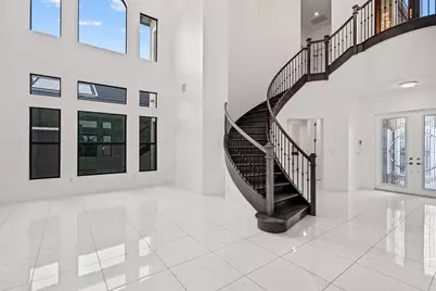 9086 Fiano Place, Boca Raton, FL 33496 - Photo 9