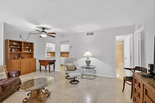 342 Pine Ridge Cir, Greenacres, FL 33463 - Photo 7