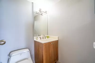 1830 Embassy Drive #409, West Palm Beach, FL 33401 - Photo 9