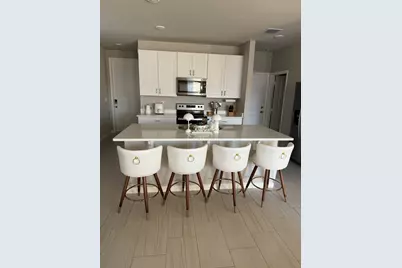 389 Salisbury Circle, Fort Pierce, FL 34982 - Photo 3
