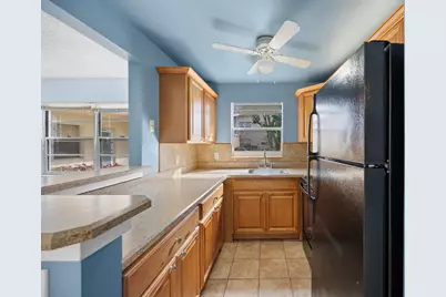 35 Sussex B, West Palm Beach, FL 33417 - Photo 17