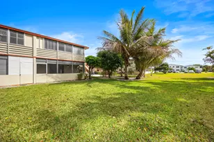 35 Sussex B, West Palm Beach, FL 33417 - Photo 9