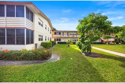 35 Sussex B, West Palm Beach, FL 33417 - Photo 11