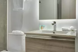 229 SW 9th St, Miami, FL 33130 - Photo 13