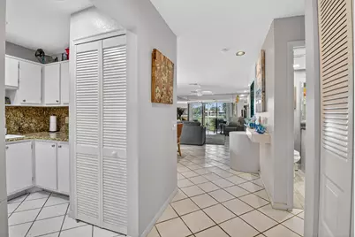 7 Southport Lane #B, Boynton Beach, FL 33436 - Photo 1