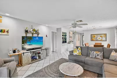 7 Southport Lane #B, Boynton Beach, FL 33436 - Photo 11