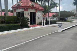 7884 Lexington Club Blvd, Delray Beach, FL 33446 - Photo 27
