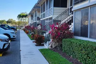 200 Stratford O, West Palm Beach, FL 33417 - Photo 9