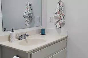 2562 N Garden Dr, Lake Worth, FL 33461 - Photo 11