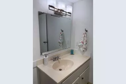 2562 N Garden Drive #206, Lake Worth, FL 33461 - Photo 9