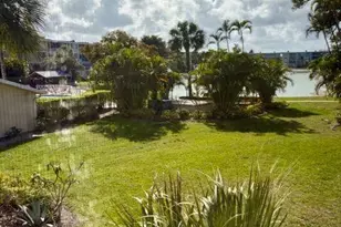 2562 N Garden Dr, Lake Worth, FL 33461 - Photo 13