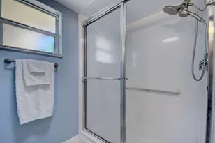 3465 Via Poinciana, Lake Worth, FL 33467 - Photo 19