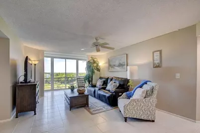 3465 Via Poinciana #803, Lake Worth, FL 33467 - Photo 5