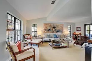 399 SW 15th St, Boca Raton, FL 33432 - Photo 13