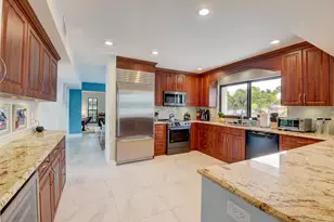 399 SW 15th St, Boca Raton, FL 33432 - Photo 21