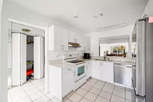 6292 Silver Moon Ln, Greenacres, FL 33463 - Photo 9