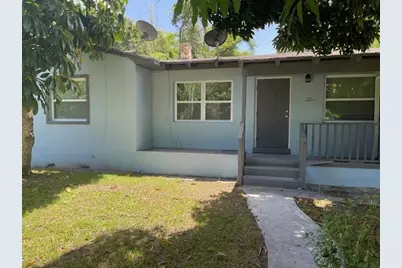 1911 Boston Avenue, Fort Pierce, FL 34950 - Photo 1