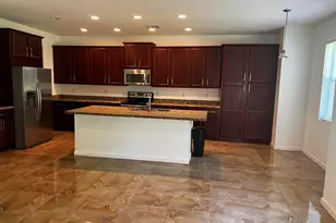 9555 Phipps Ln, Wellington, FL 33414 - Photo 5