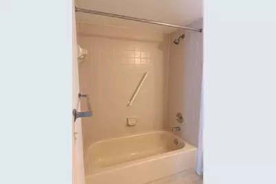 3146 Via Ponciana #301, Lake Worth, FL 33467 - Photo 13