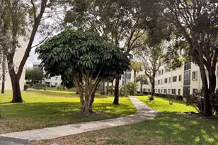 3146 Via Ponciana, Lake Worth, FL 33467 - Photo 27